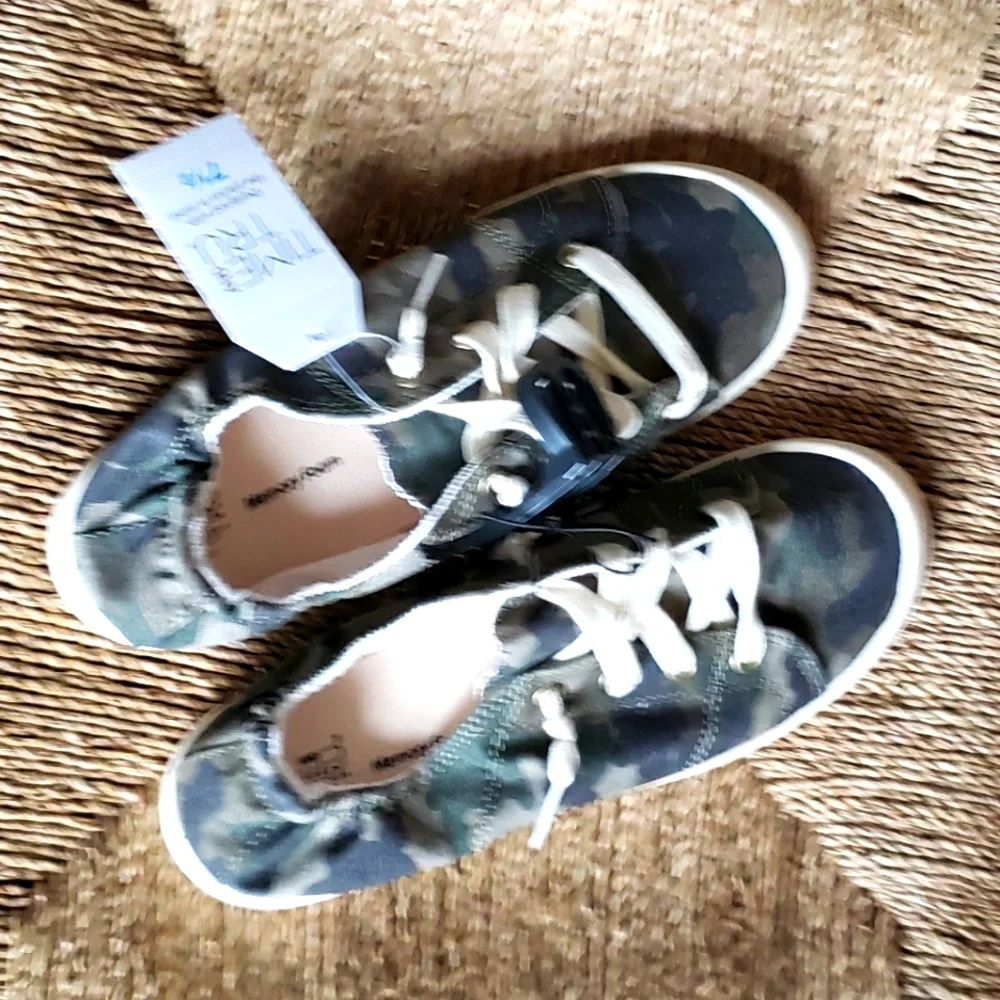 NWT Sneakers - Picture 2 of 7